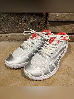 Salming Recoil Kobra Squash Indoor Sneaker White & Silver with Coral Accents